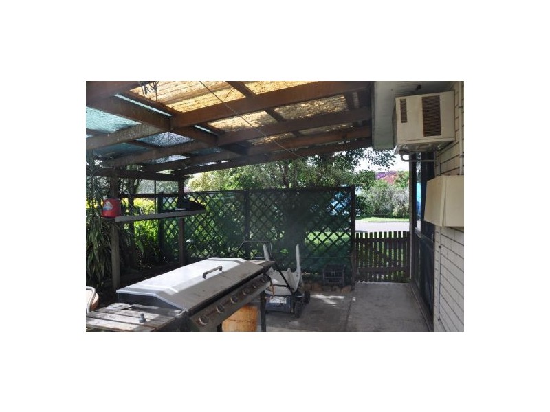 2 Gilbert St, Maroochydore QLD 4558