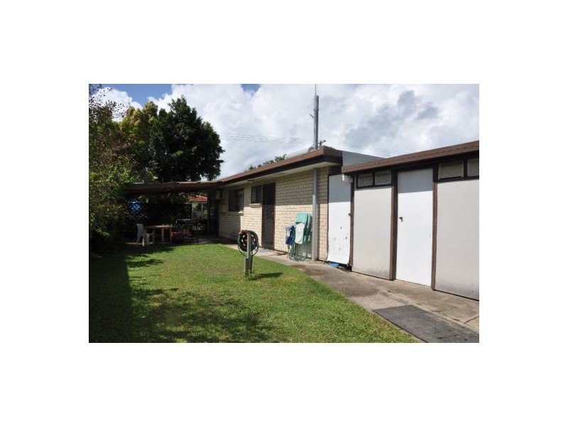 2 Gilbert St, Maroochydore QLD 4558