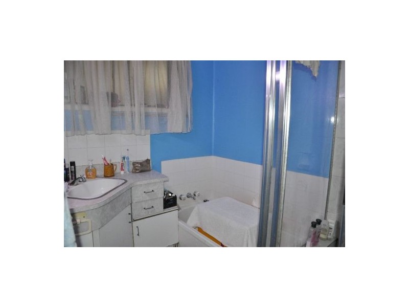 2 Gilbert St, Maroochydore QLD 4558