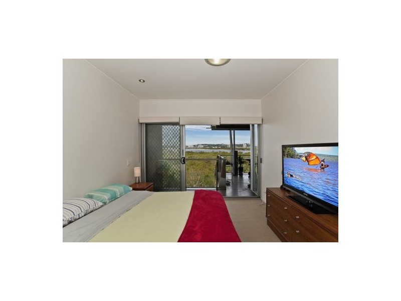 127/80 North Shore Road, Twin Waters QLD 4564