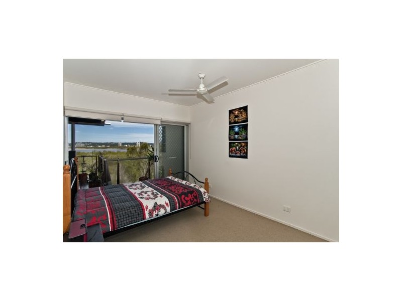127/80 North Shore Road, Twin Waters QLD 4564