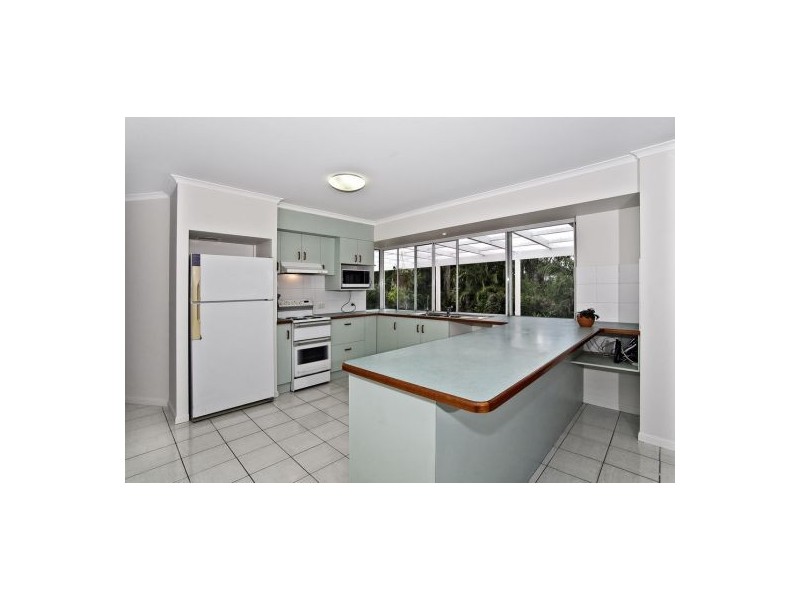 9 Joni Court, Bli Bli QLD 4560