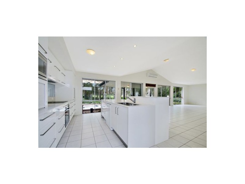 20 Lytham Court, Twin Waters QLD 4564