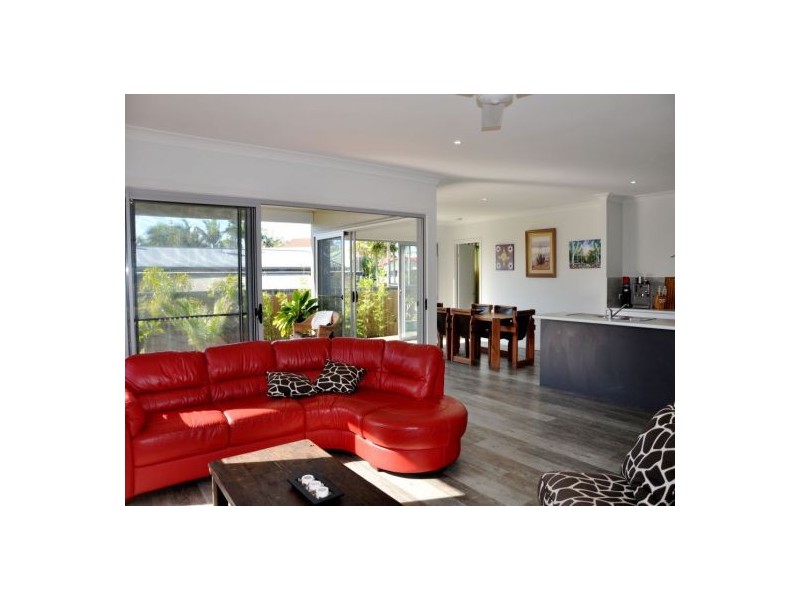 1107 David Low Way, Marcoola QLD 4564