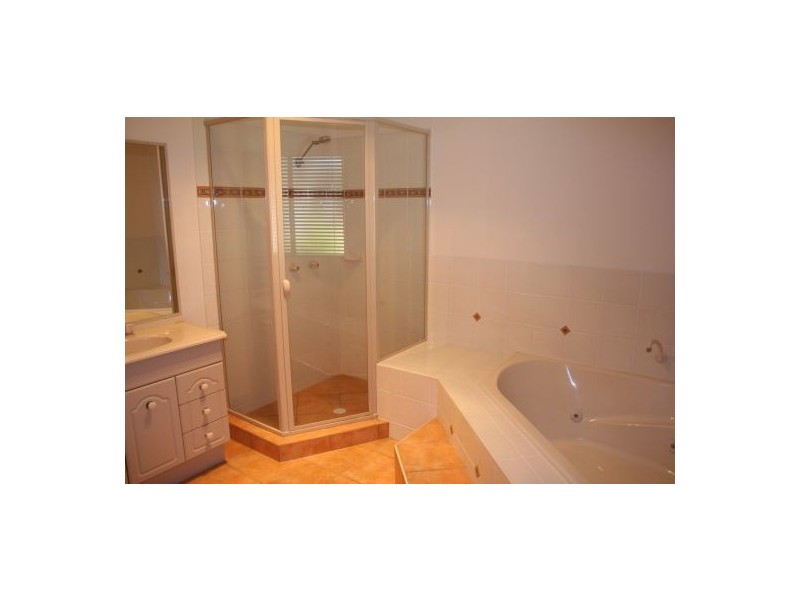 8 Watergum Place, Twin Waters QLD 4564