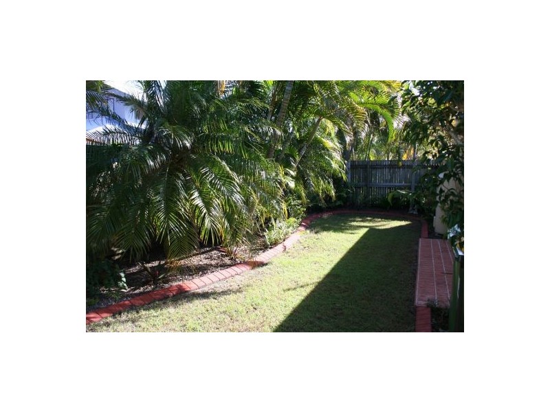 8 Watergum Place, Twin Waters QLD 4564