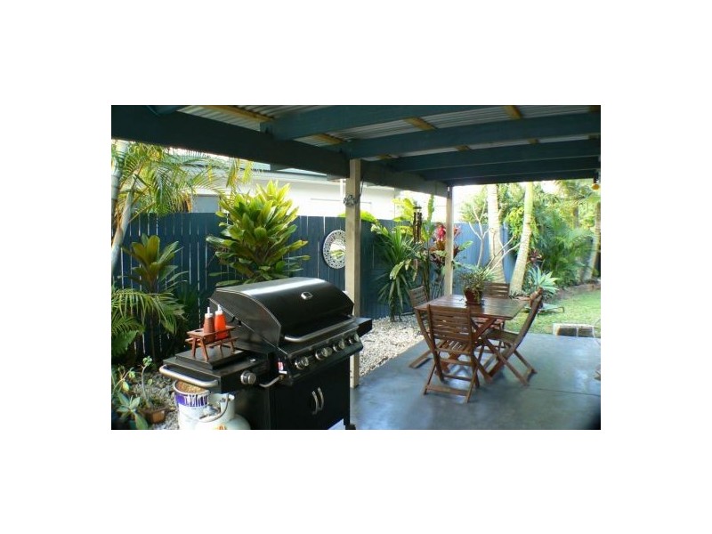 636 David Low Way, Pacific Paradise QLD 4564