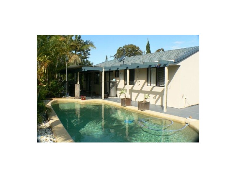 636 David Low Way, Pacific Paradise QLD 4564