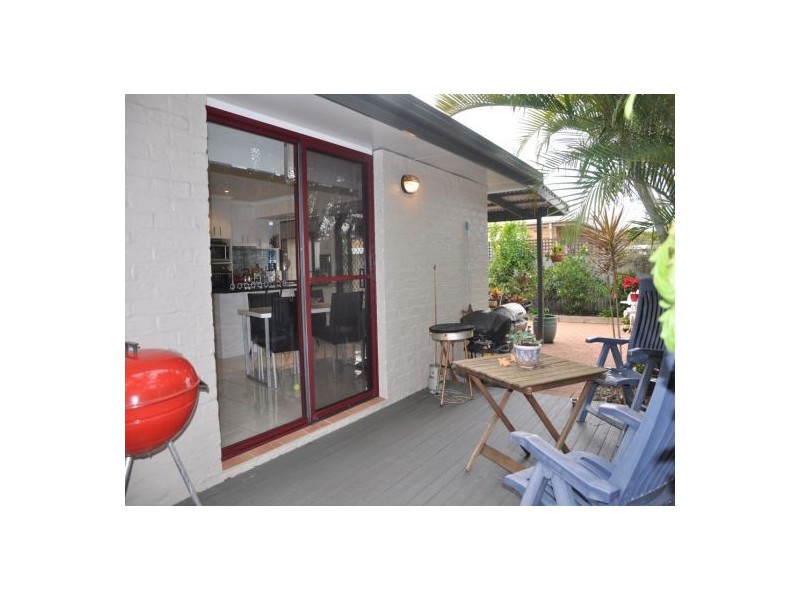 2/7 Lexie Street, Marcoola QLD 4564