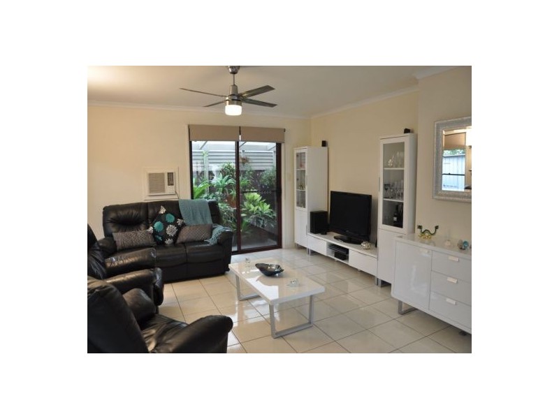 2/7 Lexie Street, Marcoola QLD 4564