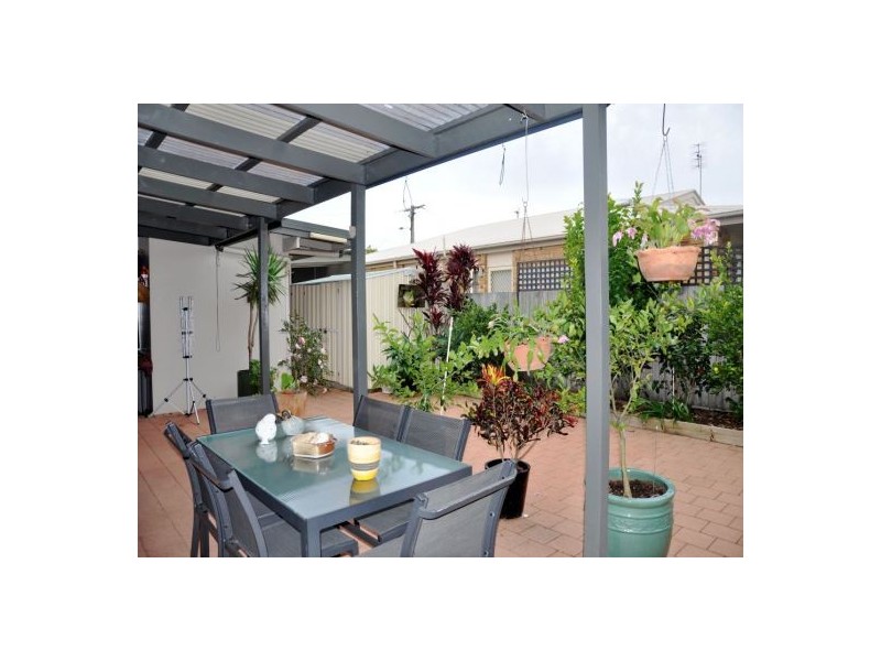 2/7 Lexie Street, Marcoola QLD 4564