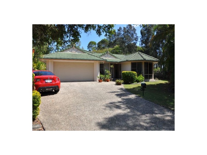 40 Wattlebird Drive, Twin Waters QLD 4564