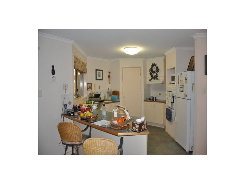 40 Wattlebird Drive, Twin Waters QLD 4564