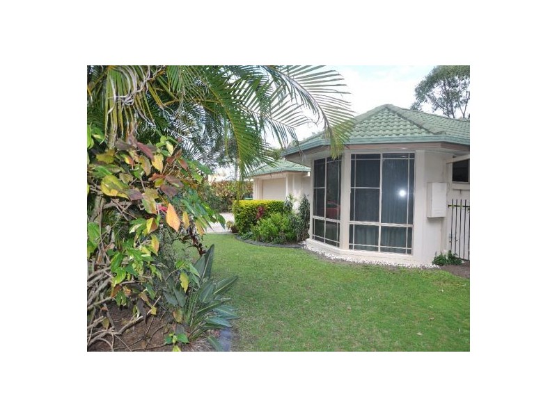 40 Wattlebird Drive, Twin Waters QLD 4564