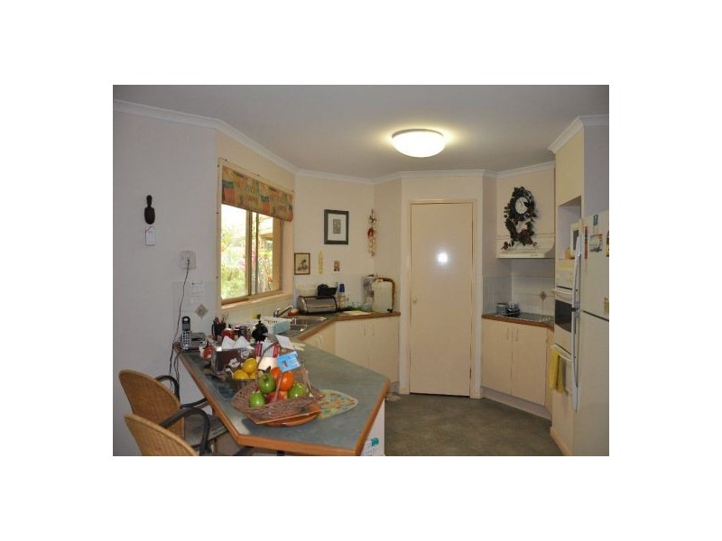 40 Wattlebird Drive, Twin Waters QLD 4564