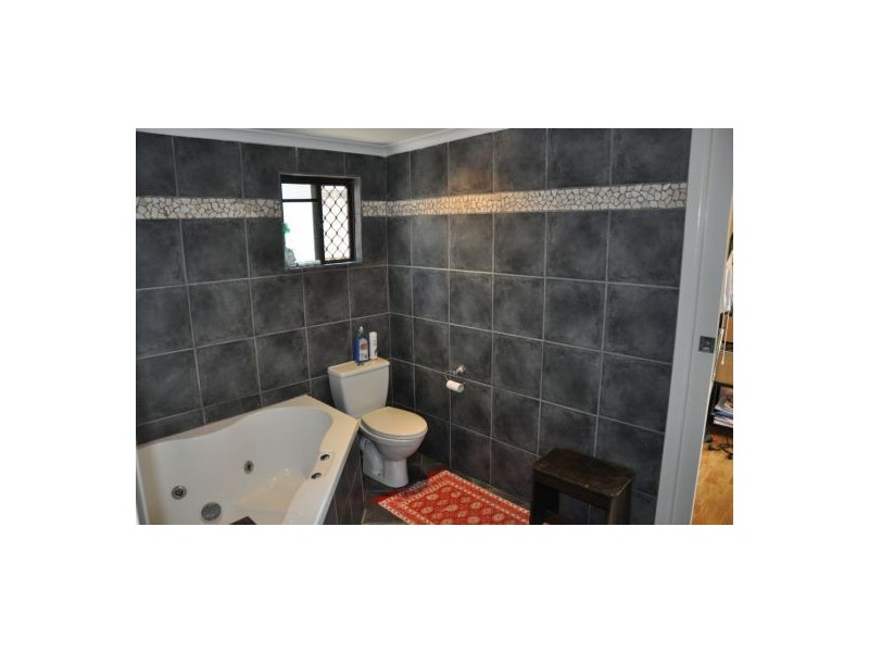 12 Namba Street, Pacific Paradise QLD 4564