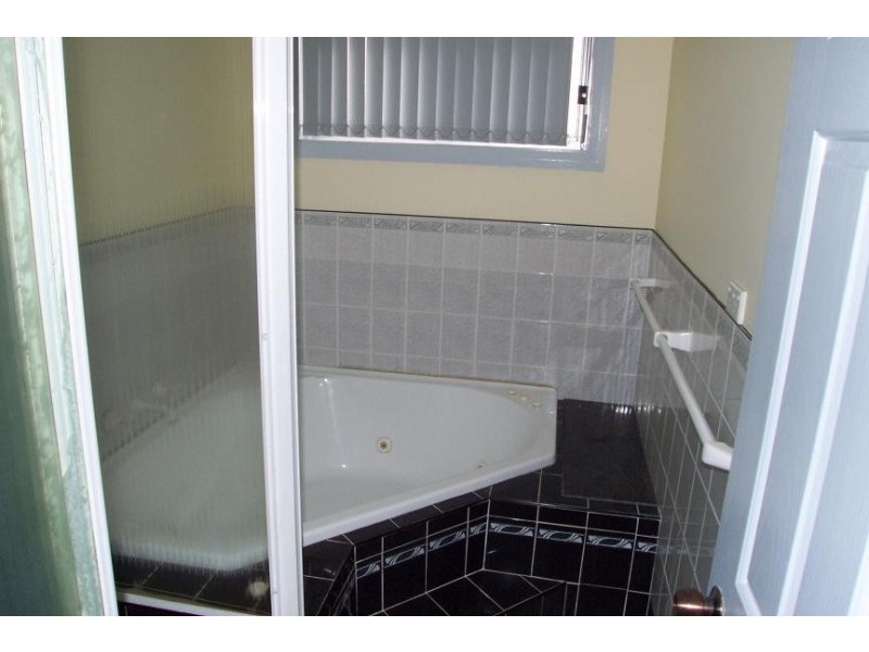 5 boobook Place, Ingleburn NSW 2565