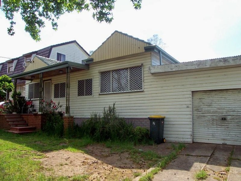 168 Canterbury Road, Glenfield NSW 2167