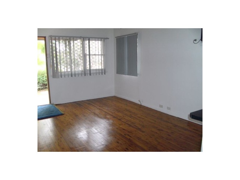 168 Canterbury Road, Glenfield NSW 2167
