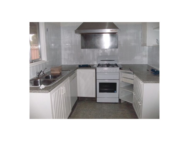 168 Canterbury Road, Glenfield NSW 2167
