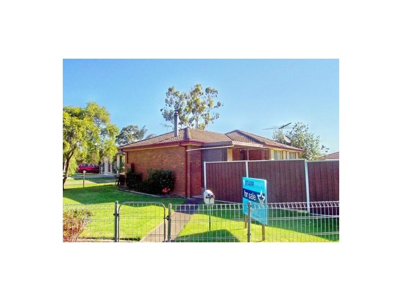 1 Kitson Place, Minto NSW 2566