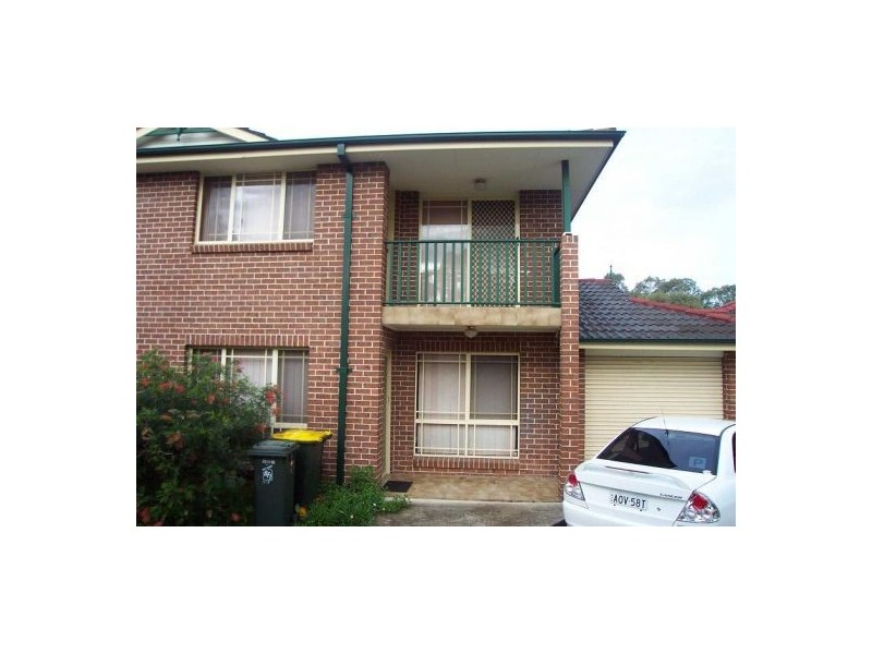 3/17 Third Avenue, Macquarie Fields NSW 2564