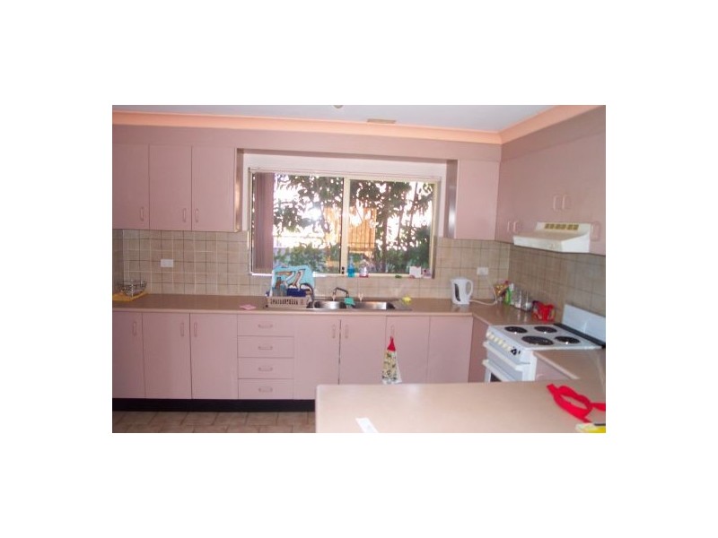 3/17 Third Avenue, Macquarie Fields NSW 2564