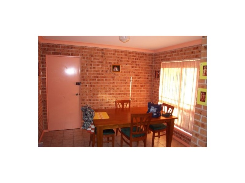 3/17 Third Avenue, Macquarie Fields NSW 2564