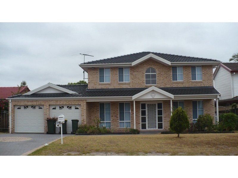 10 Nigel Place, Macquarie Fields NSW 2564