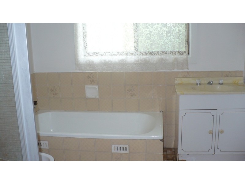 Macquarie Fields NSW 2564