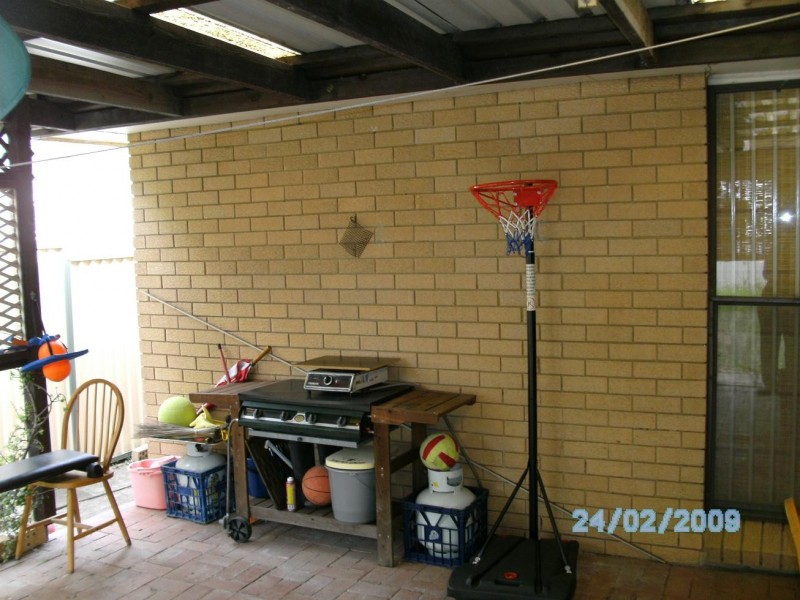 80 Cumberland Road, Ingleburn NSW 2565