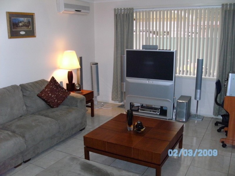 28 Groundsell Avenue, Macquarie Fields NSW 2564