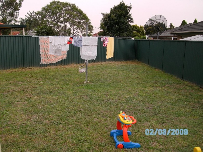 28 Groundsell Avenue, Macquarie Fields NSW 2564