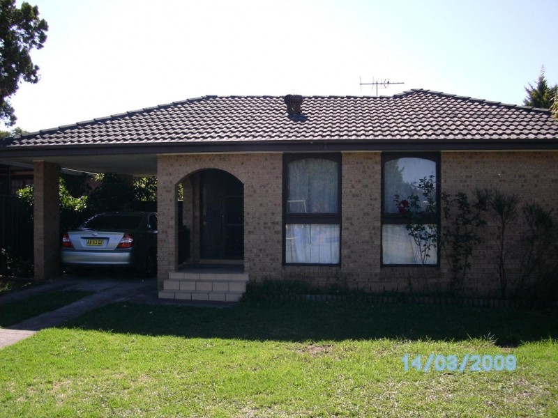 6 Daisy Place, Macquarie Fields NSW 2564