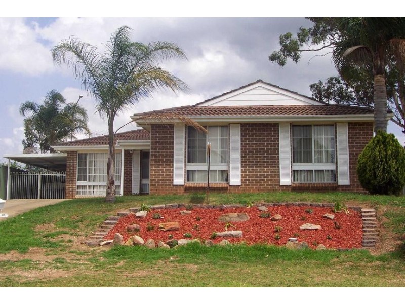 16 Amaranthus Place, Macquarie Fields NSW 2564