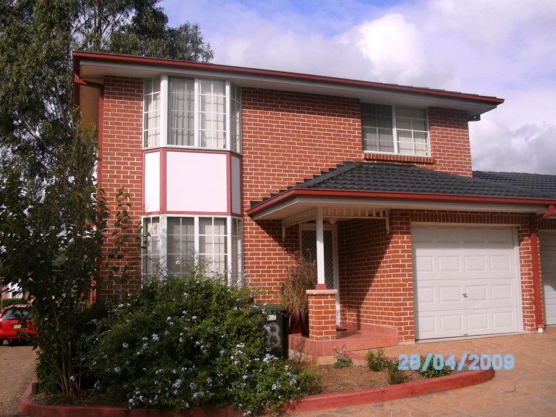 8/31 Holland Crescent, Casula NSW 2170