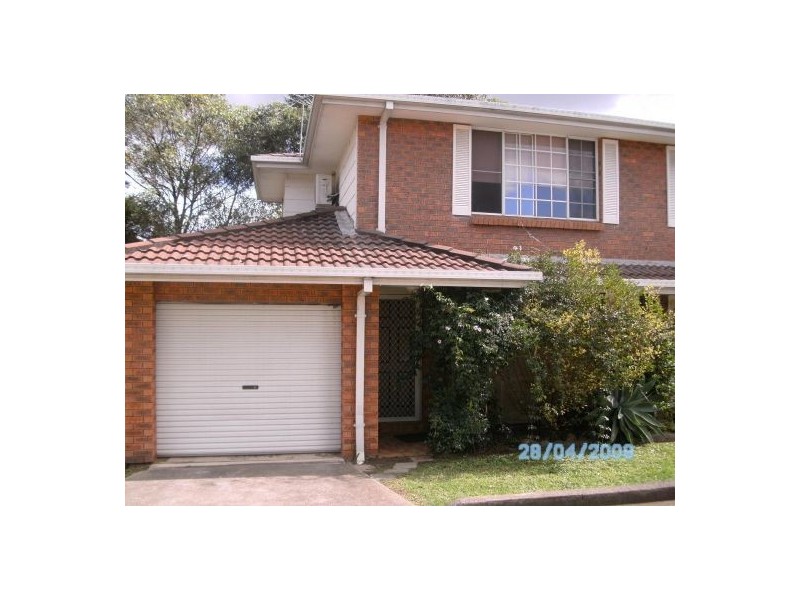 21/4 Jacquinot  Place, Glenfield NSW 2167