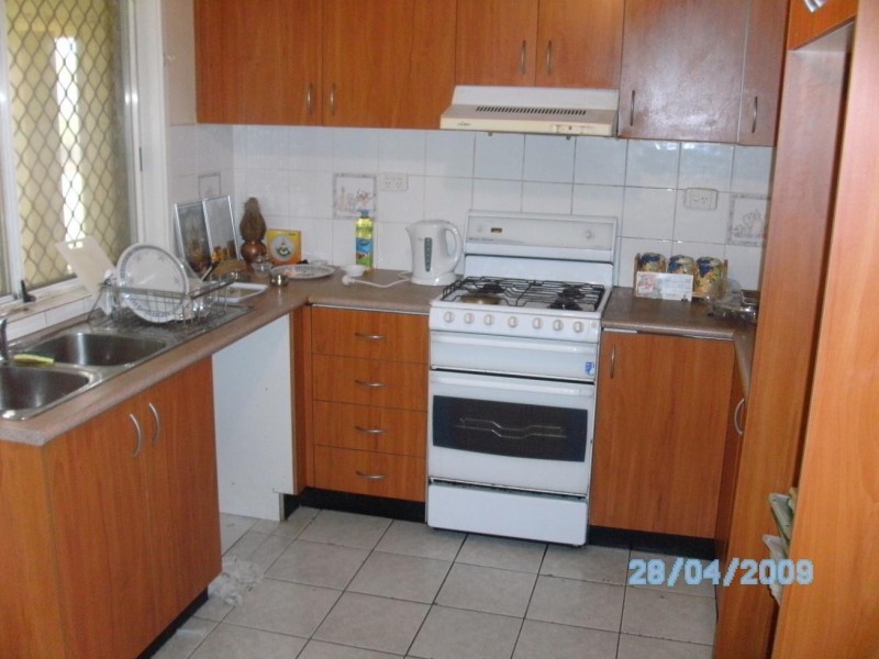 1 Linum Place, Macquarie Fields NSW 2564