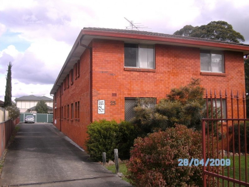 3/25 Trafalgar Street, Glenfield NSW 2167