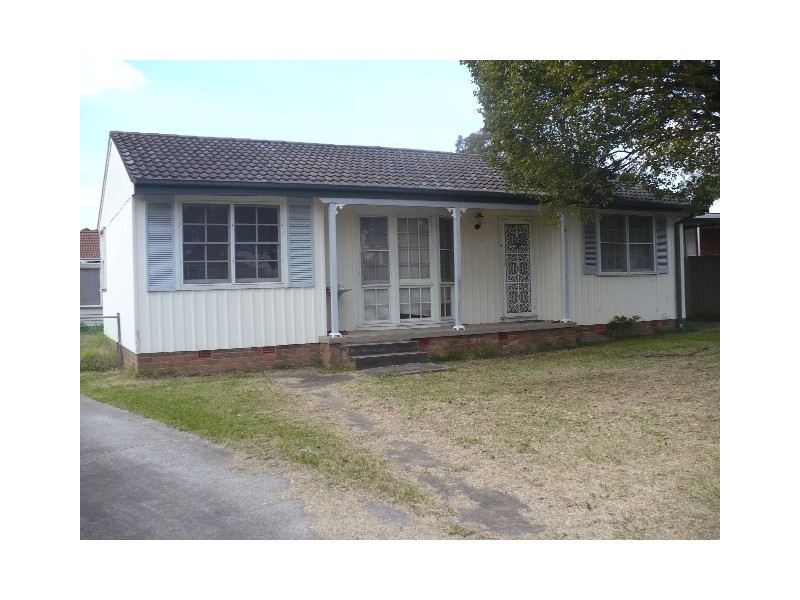 30 Minto Road, Minto NSW 2566