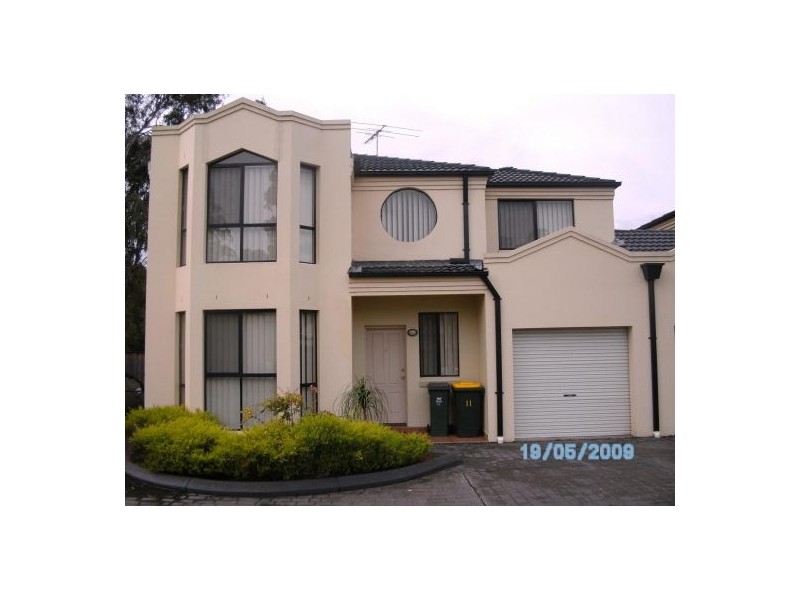 11/124 Saywell Road, Macquarie Fields NSW 2564