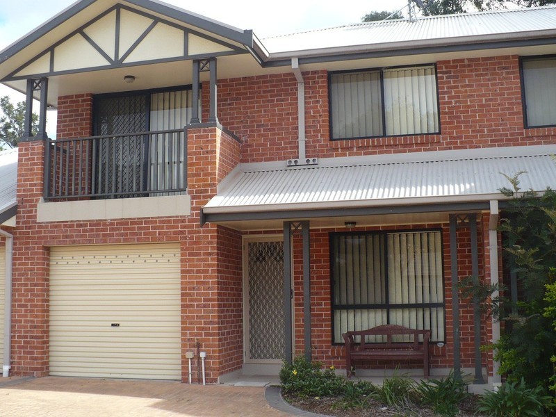 Macquarie Fields NSW 2564