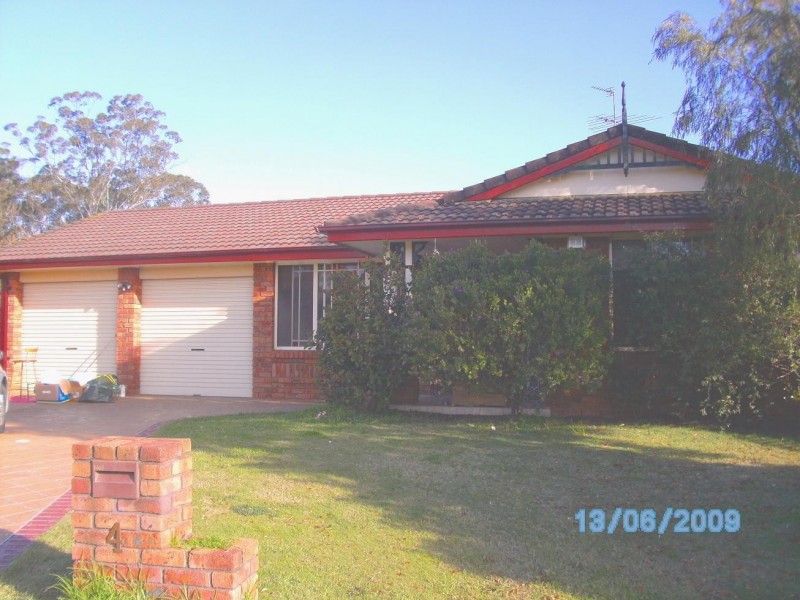 4 Berliet Place, Ingleburn NSW 2565