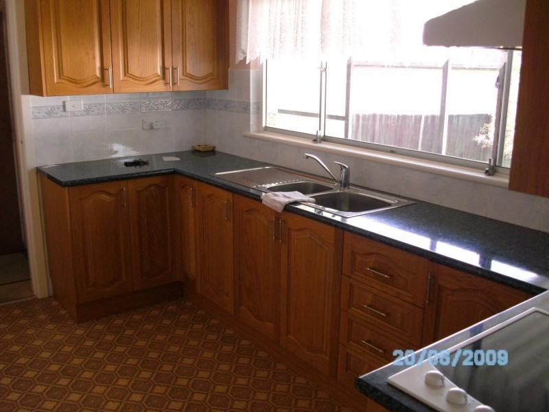 17 Wattle Avenue, Macquarie Fields NSW 2564