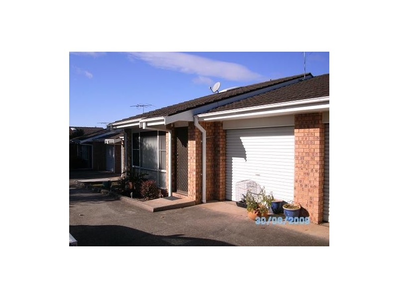 2/64 Edgar Street, Macquarie Fields NSW 2564