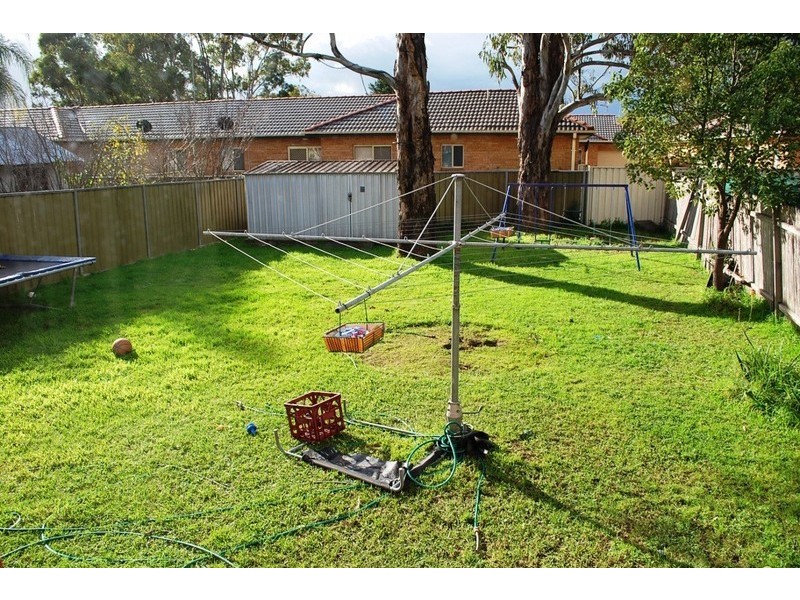 20 Warwick Street, Minto NSW 2566