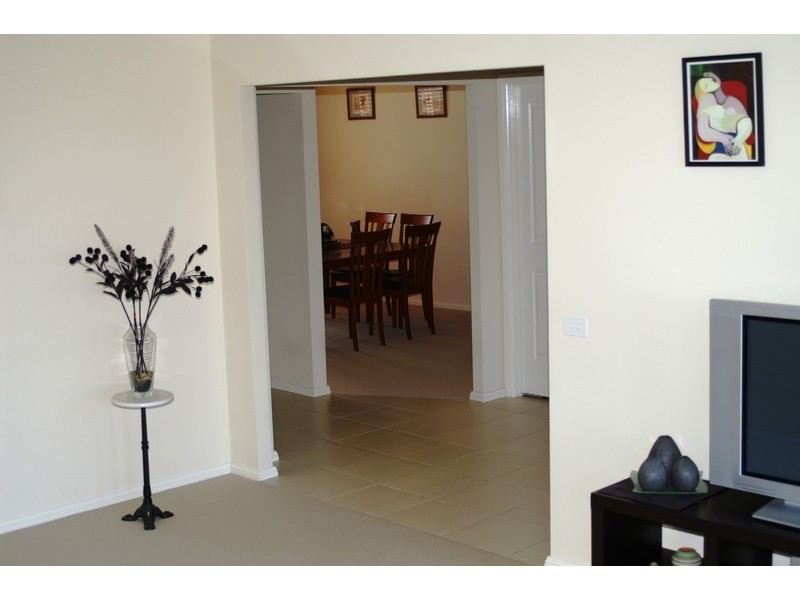 Macquarie Links NSW 2565