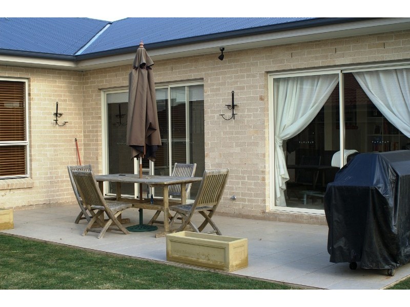 Macquarie Links NSW 2565