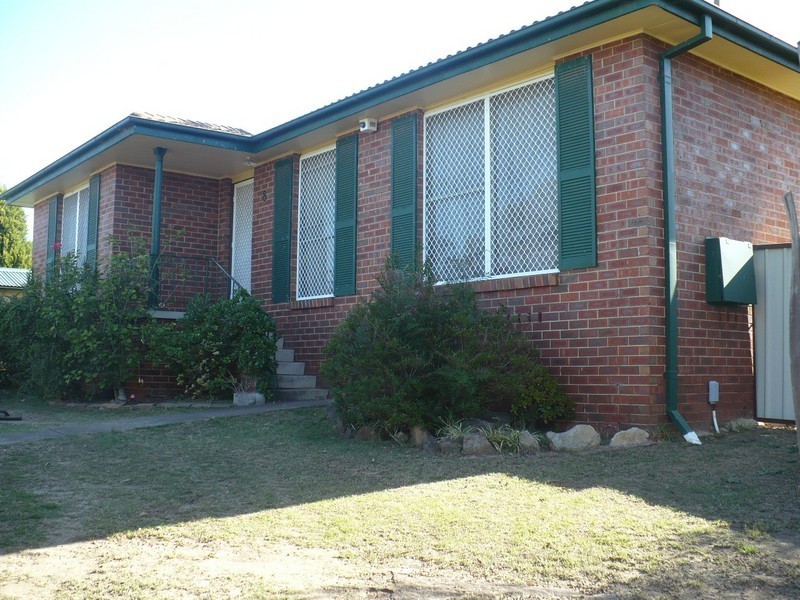Macquarie Fields NSW 2564