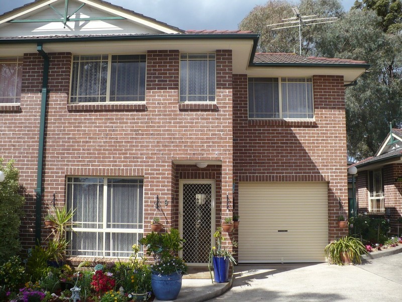 Macquarie Fields NSW 2564